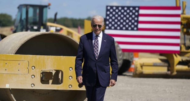 Joe-Biden-at-Intel-Ohio-plant-Sep-2022-620x330.jpeg